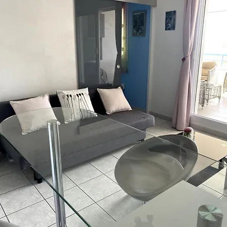 Joli T2 Confort, Piscine, Superbe Terrasse A 300m De La Apartmán La Grande Motte