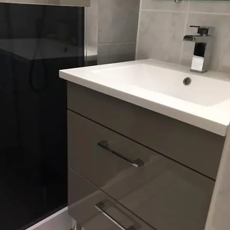 Joli T2 Confort, Piscine, Superbe Terrasse A 300m De La * La Grande Motte