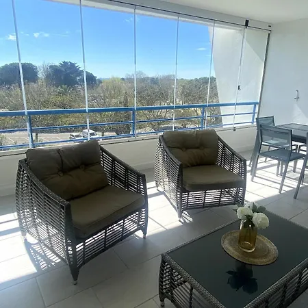Joli T2 Confort, Piscine, Superbe Terrasse A 300m De La Apartmán La Grande Motte